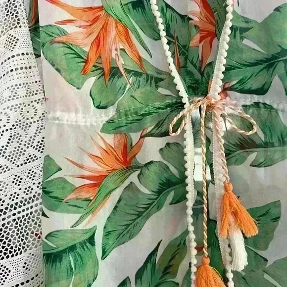 Milen SwimSuit Cover Up Size Med Sheer Lightweight Resort Tie Front Travel Beach - Picture 4 of 5